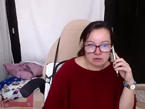 Sonialorens  online show from 12-12-24, 03:48