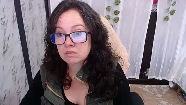 Sonialorens  online show from 03-05-25, 03:51