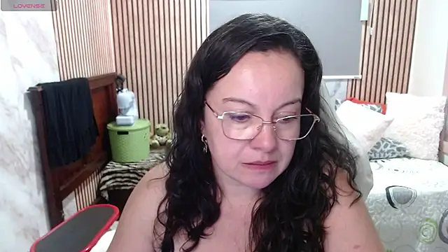 Sonialorens  online show from 05-19-26, 09:32