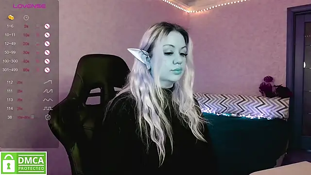 Snapshot of elven_dreams_ chatting on 02-26-25, 10:15 elven dreams online show from 02-26-25, 10:15