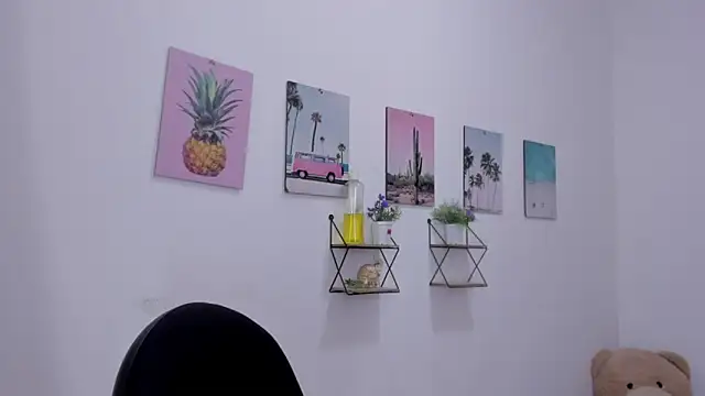 Snapshot of Emma_lean chatting on 02-12-26, 05:19 Emma lean online show from 02-12-26, 05:19