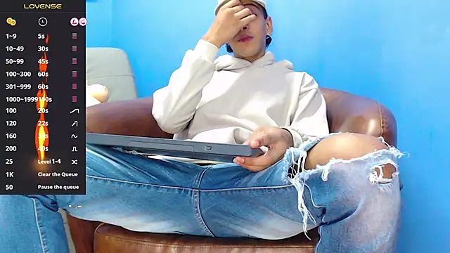 Robert Kingg online show from 10-27-25, 05:11