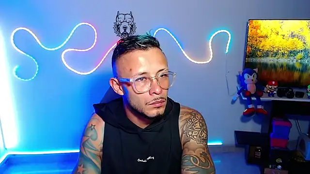 Snapshot of sebastian_horny chatting on 10-05-25, 08:34 sebastian horny online show from 10-05-25, 08:34