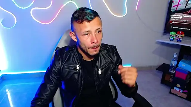 Snapshot of sebastian_horny chatting on 10-10-25, 06:12 sebastian horny online show from 10-10-25, 06:12