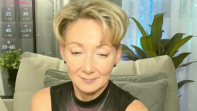 AkexandraFix online show from 10-17-25, 01:03