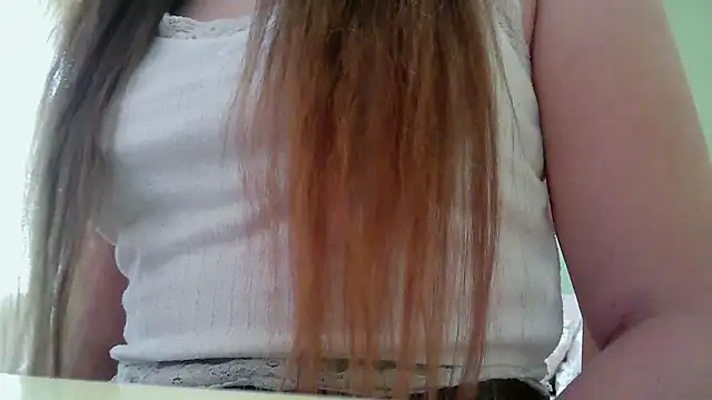 Snapshot of Misty_x chatting on 11-18-25, 12:42 Misty x online show from 11-18-25, 12:42