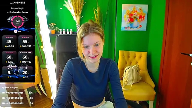 Snapshot of MaryHiggins chatting on 03-01-25, 01:07 MaryHiggins online show from 03-01-25, 01:07