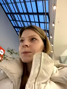 MaryHiggins online show from 11-07-25, 01:22