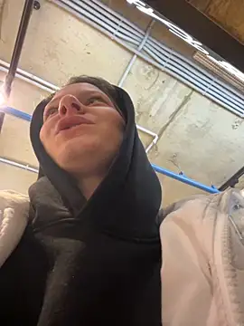 MaryHiggins online show from 11-08-25, 01:33