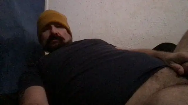 Snapshot of madmaxmiami chatting on 10-17-25, 04:37 madmaxmiami online show from 10-17-25, 04:37