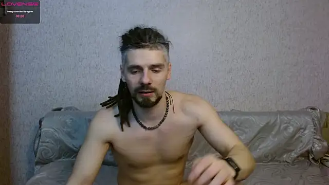 Aestheticguy101 online show from 03-16-25, 04:23