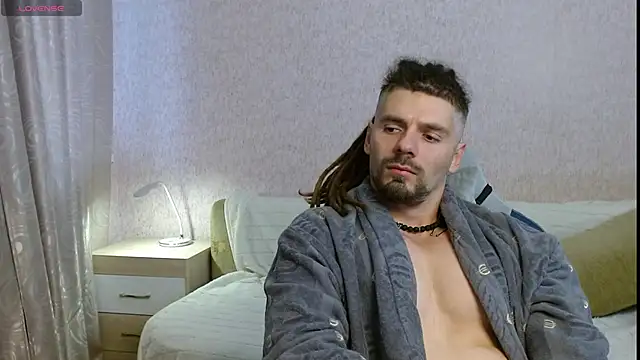 Aestheticguy101 online show from 10-19-25, 10:16