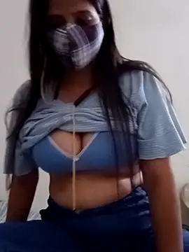 Snapshot of Ipsita-bold chatting on 05-06-26, 11:15 Ipsita-bold online show from 05-06-26, 11:15