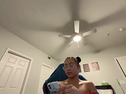 RylHoneyy online show from 02-08-26, 03:54