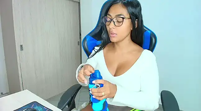 sophiax-x online show from 12-10-24, 12:05