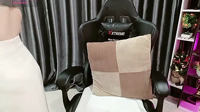 Yuki-yio online show from 02-26-26, 01:15