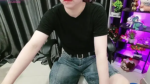 Yuki-yio online show from 07-19-26, 12:47