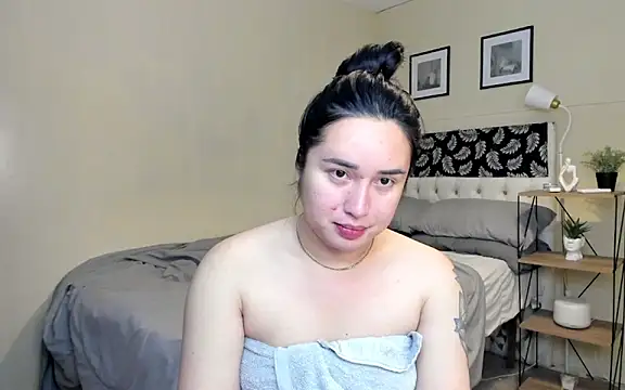 Snapshot of Sexysafarahh chatting on 04-06-26, 02:40 Sexysafarahh online show from 04-06-26, 02:40