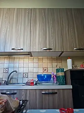 CRHYSTEL online show from 12-31-24, 10:04