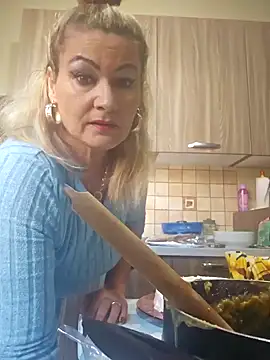 CRHYSTEL online show from 12-31-24, 01:08