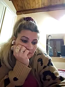 CRHYSTEL online show from 01-02-25, 05:50