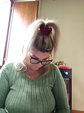 CRHYSTEL online show from 01-29-25, 02:10