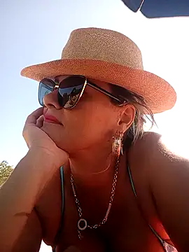 CRHYSTEL online show from 09-13-25, 08:58