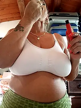 CRHYSTEL online show from 10-14-25, 06:47