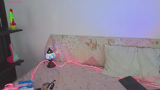 Snapshot of Emma_Wish chatting on 02-25-26, 05:33 Emma Wish online show from 02-25-26, 05:33