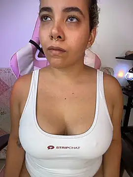 Snapshot of Emma_Wish chatting on 03-17-26, 03:48 Emma Wish online show from 03-17-26, 03:48