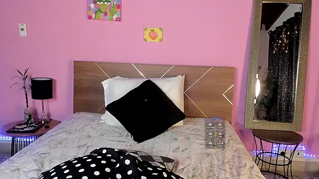 Amy art online show from 01-18-25, 08:30