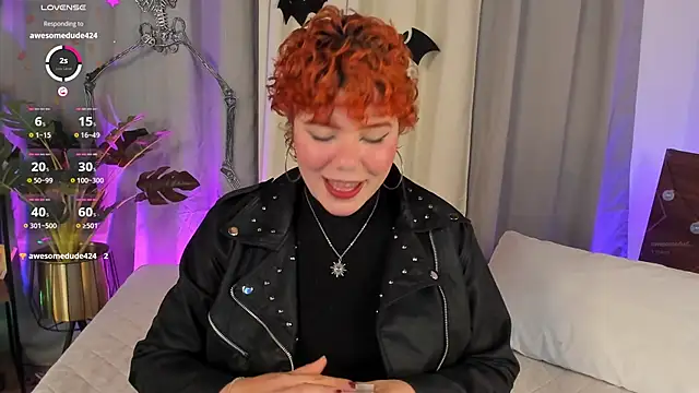 Amy art online show from 10-28-25, 08:33