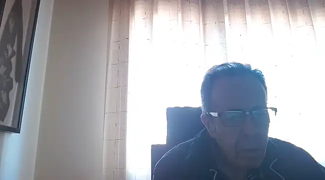 Snapshot of TonyComa chatting on 12-04-24, 01:53 TonyComa online show from 12-04-24, 01:53