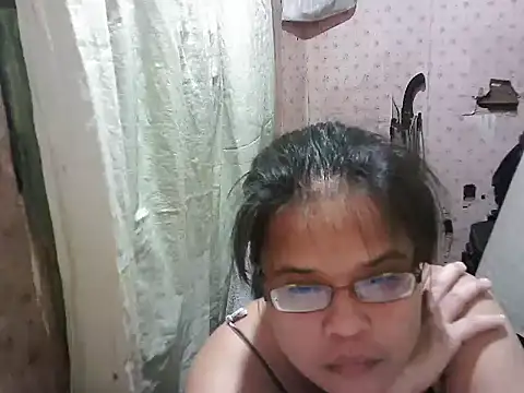 Snapshot of abiemayhottiey chatting on 10-15-25, 01:11 abiemayhottiey online show from 10-15-25, 01:11