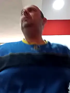 Snapshot of Hot-pico76 chatting on 01-31-25, 08:32 Hot-pico76 online show from 01-31-25, 08:32