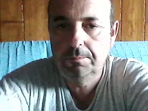 Snapshot of Hot-pico76 chatting on 10-17-25, 04:31 Hot-pico76 online show from 10-17-25, 04:31