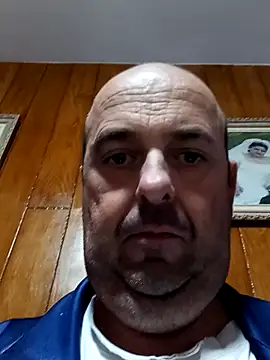 Snapshot of Hot-pico76 chatting on 11-18-25, 05:17 Hot-pico76 online show from 11-18-25, 05:17