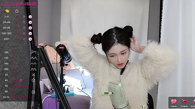 Snapshot of tw_lala chatting on 12-17-24, 07:15 tw lala online show from 12-17-24, 07:15