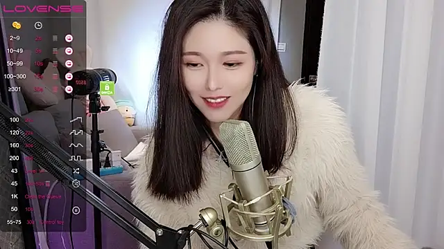 Snapshot of tw_lala chatting on 12-20-24, 07:39 tw lala online show from 12-20-24, 07:39