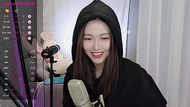 Snapshot of tw_lala chatting on 01-17-25, 04:26 tw lala online show from 01-17-25, 04:26