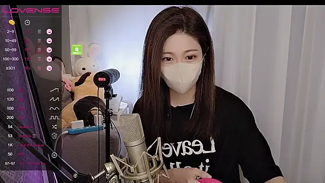 Snapshot of tw_lala chatting on 03-18-25, 04:04 tw lala online show from 03-18-25, 04:04