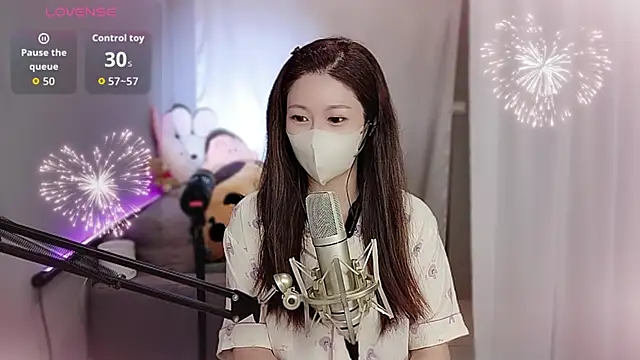 Snapshot of tw_lala chatting on 10-13-25, 04:18 tw lala online show from 10-13-25, 04:18