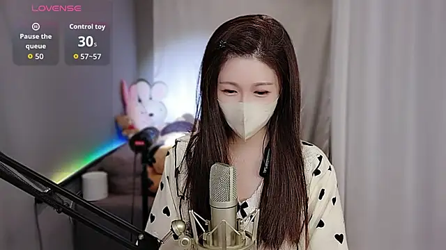 Snapshot of tw_lala chatting on 10-17-25, 04:42 tw lala online show from 10-17-25, 04:42