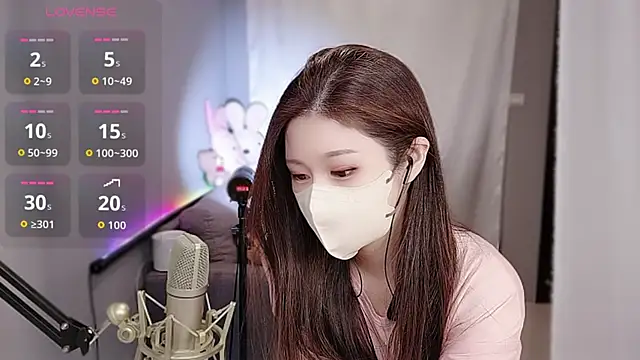 Snapshot of tw_lala chatting on 10-20-25, 04:40 tw lala online show from 10-20-25, 04:40