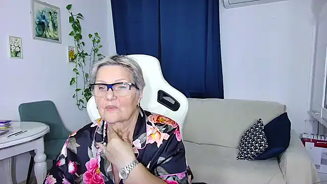 Selenna57 online show from 01-08-26, 06:32