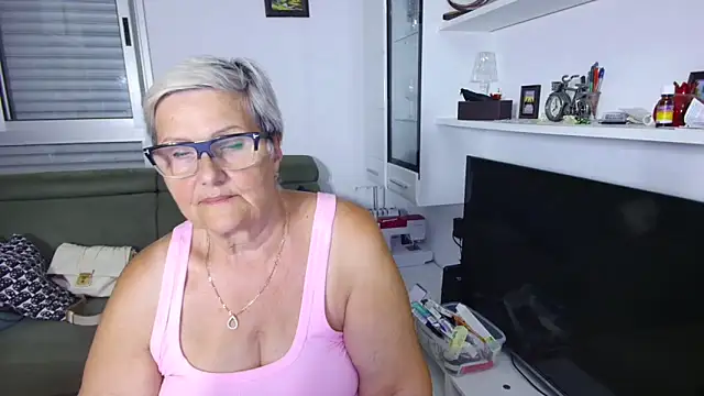 Selenna57 online show from 06-10-26, 04:50