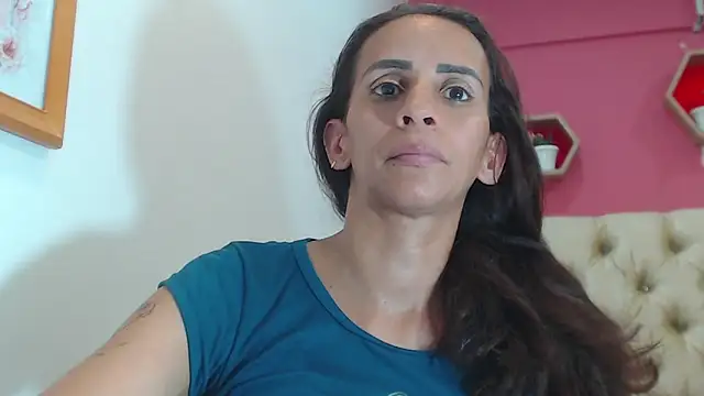 Snapshot of Amber_Moore chatting on 10-07-25, 12:30 Amber Moore online show from 10-07-25, 12:30