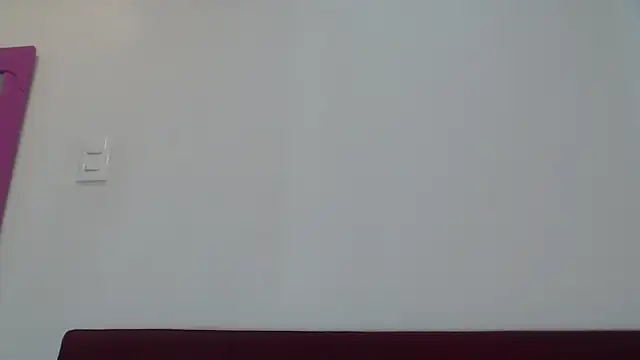 Snapshot of Amber_Moore chatting on 10-25-25, 04:02 Amber Moore online show from 10-25-25, 04:02