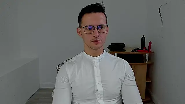 sexxymuscles4u online show from 12-02-24, 07:36
