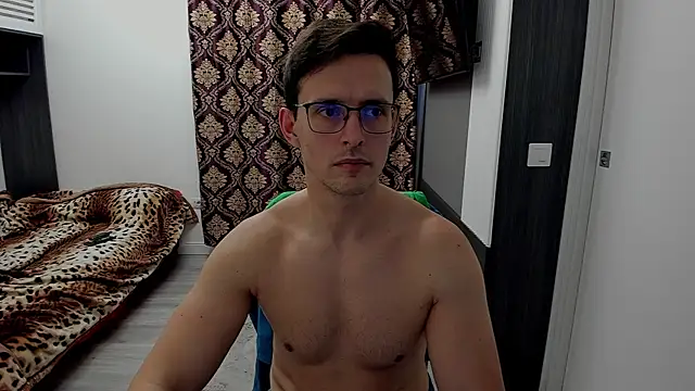 sexxymuscles4u online show from 02-04-25, 12:44